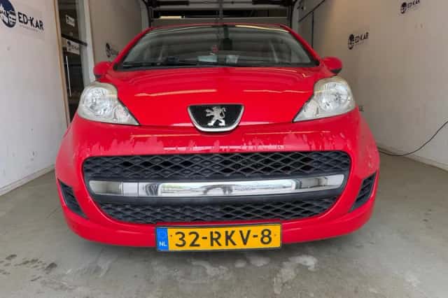 Peugeot 107 (2011) thumbnail 4