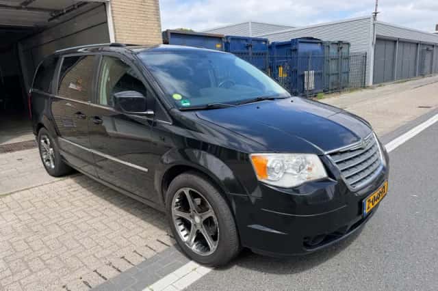 Chrysler GRAND VOYAGER (2010) thumbnail 5