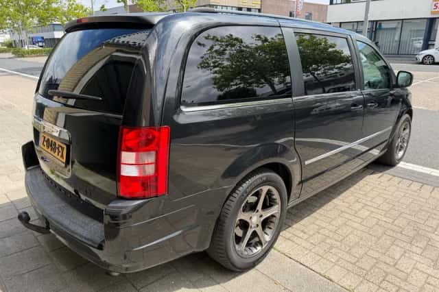Chrysler GRAND VOYAGER (2010) thumbnail 6