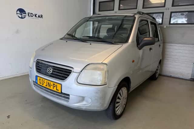 Suzuki WAGON R+ (2002) thumbnail 1