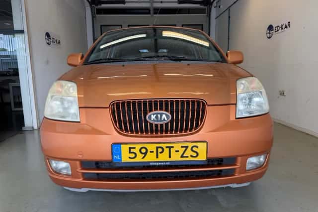 Kia Picanto (2004) thumbnail 4