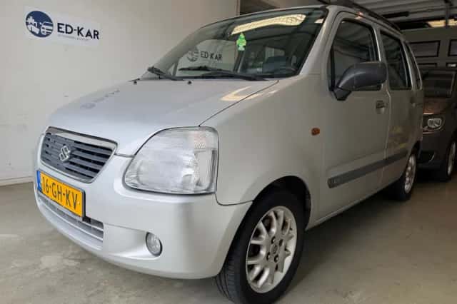 Suzuki WAGON R+ (2000) thumbnail 1