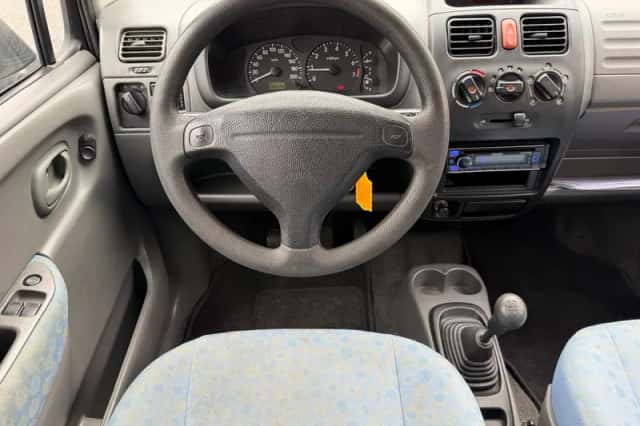 Suzuki WAGON R+ (2000) thumbnail 2