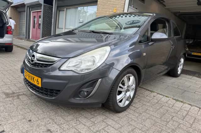 Opel Corsa (2011) thumbnail 1