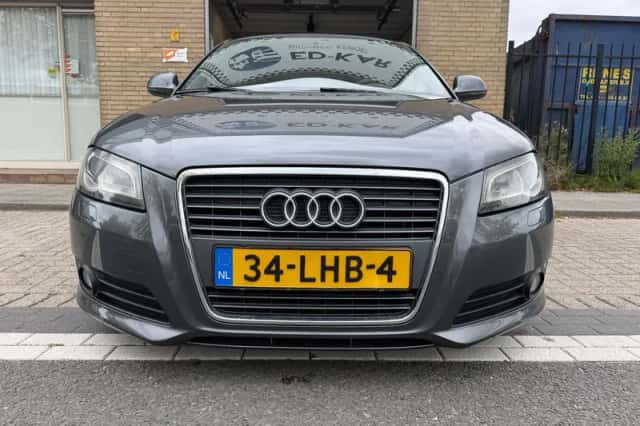 Audi A3 (2010) thumbnail 4