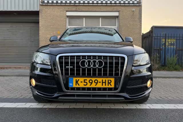 Audi Q5 (2012) thumbnail 3