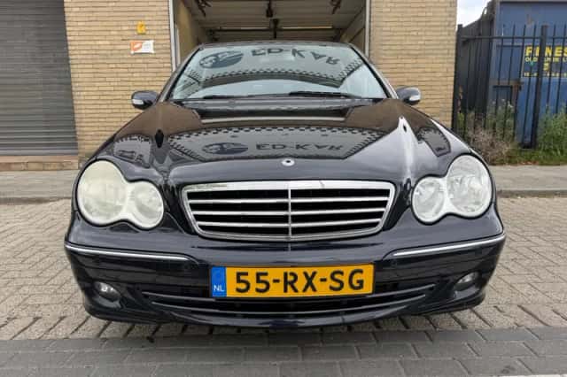Mercedes-Benz C-Klasse (2005) thumbnail 4