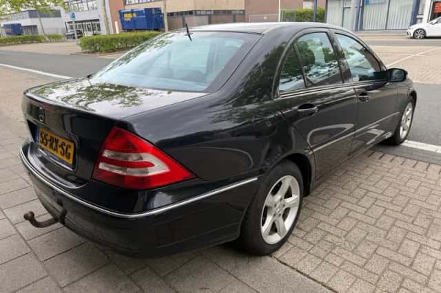Mercedes-Benz C-Klasse (2005) thumbnail 6