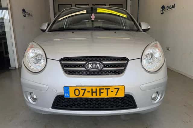 Kia Picanto (2008) thumbnail 4