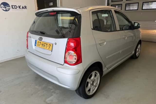 Kia Picanto (2008) thumbnail 6
