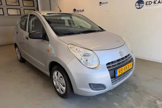 Suzuki Alto (2011) thumbnail 5