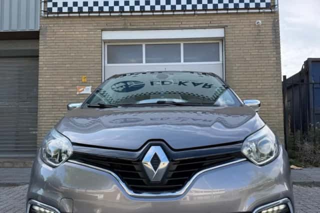 Renault Captur (2014) thumbnail 3