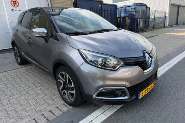 Renault Captur (2014) thumbnail 4