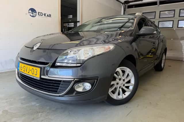 Renault Mégane (2013) thumbnail 1