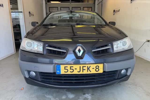 Renault Mégane (2009) thumbnail 3