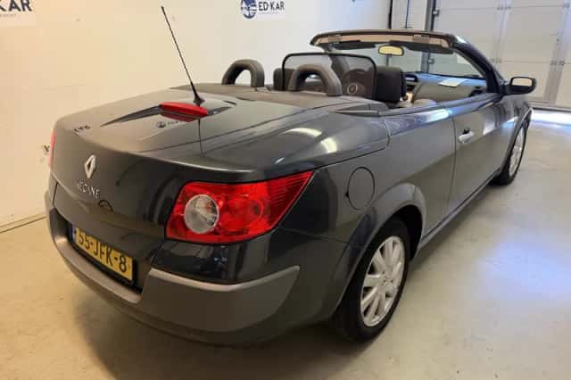 Renault Mégane (2009) thumbnail 5