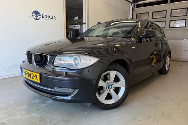 BMW 1-Serie (2010) thumbnail 1