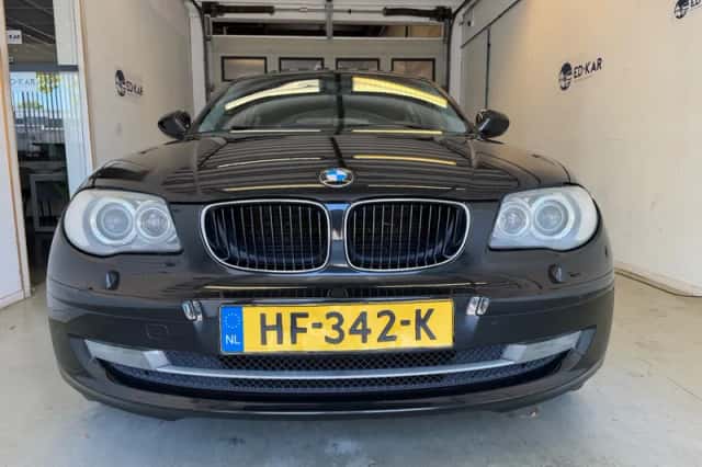 BMW 1-Serie (2010) thumbnail 4