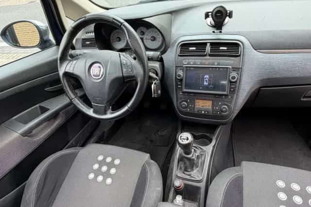 Fiat Grande Punto (2008) thumbnail 2