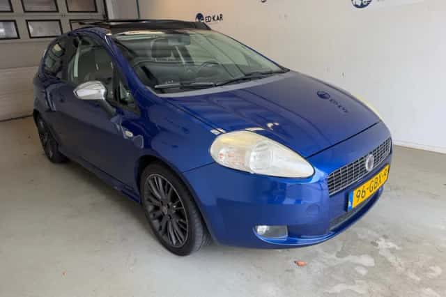 Fiat Grande Punto (2008) thumbnail 5