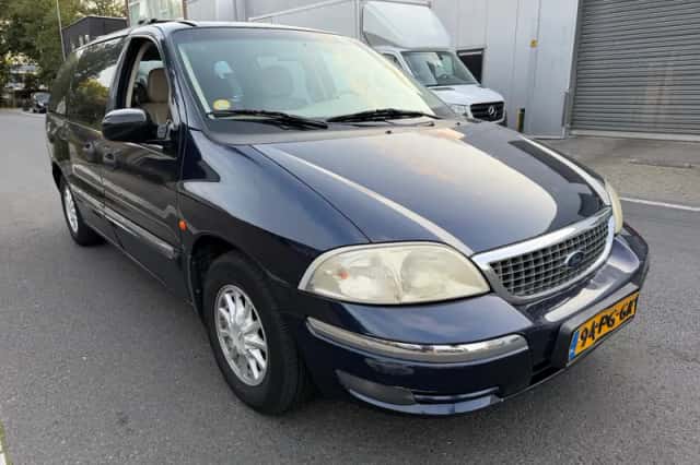 Ford WINDSTAR (2004) thumbnail 5