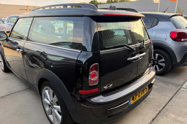 MINI Clubman (2013) thumbnail 5