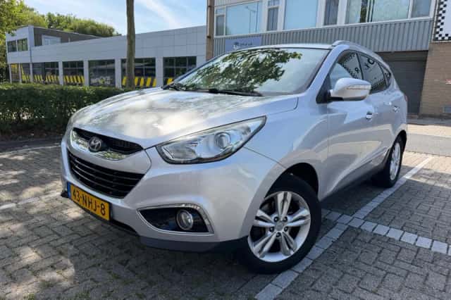 Hyundai ix35 (2010) thumbnail 1