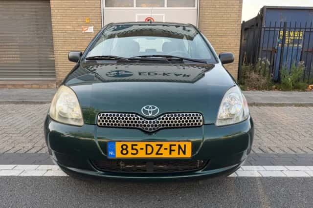 Toyota Yaris (2000) thumbnail 5