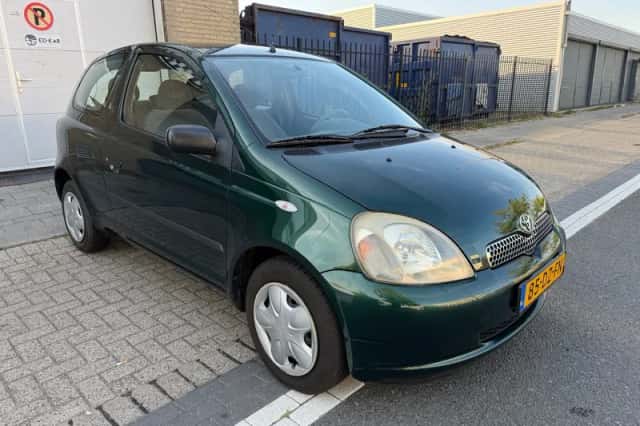 Toyota Yaris (2000) thumbnail 6
