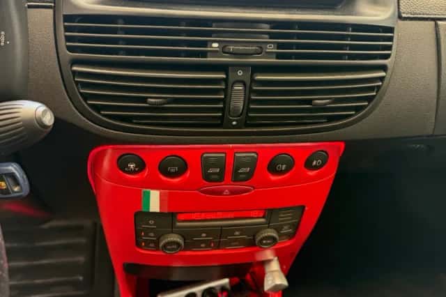 Fiat Punto (2004) thumbnail 3
