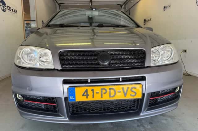 Fiat Punto (2004) thumbnail 5