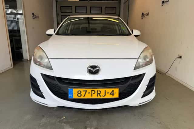 Mazda 3 (2011) thumbnail 4