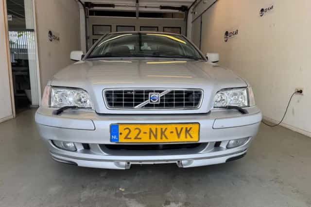 Volvo S40 (2003) thumbnail 4