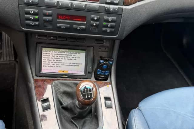 BMW 3-Serie (2004) thumbnail 3
