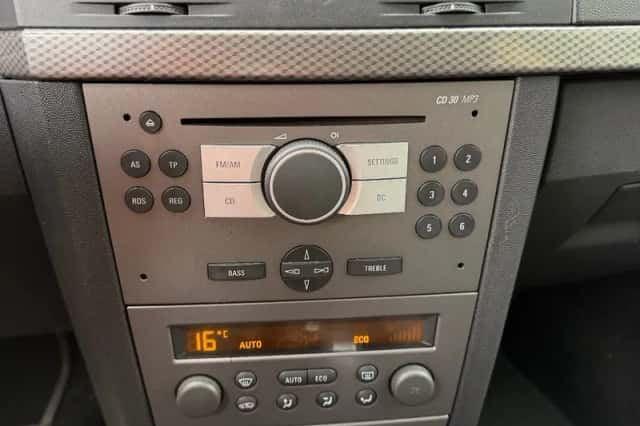 Opel Meriva (2008) thumbnail 2