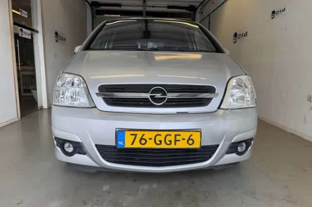 Opel Meriva (2008) thumbnail 4