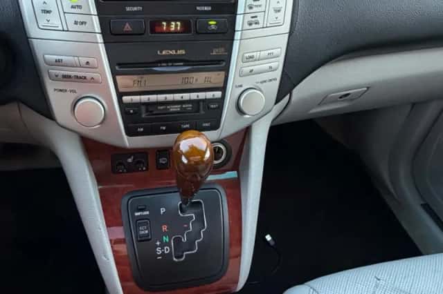 Lexus RX (2005) thumbnail 3
