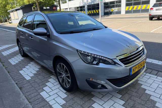 Peugeot 308 (2017) thumbnail 6