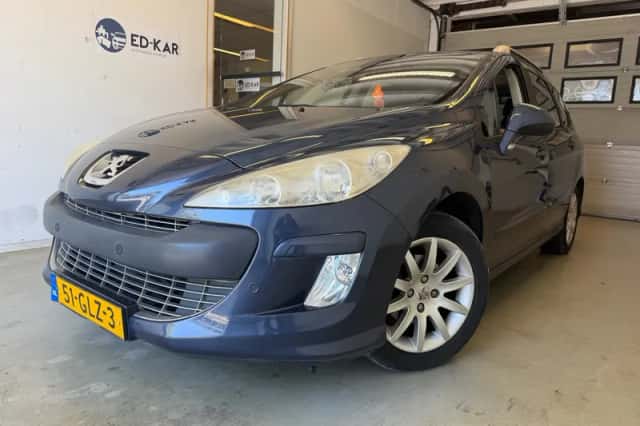 Peugeot 308 (2008) thumbnail 1