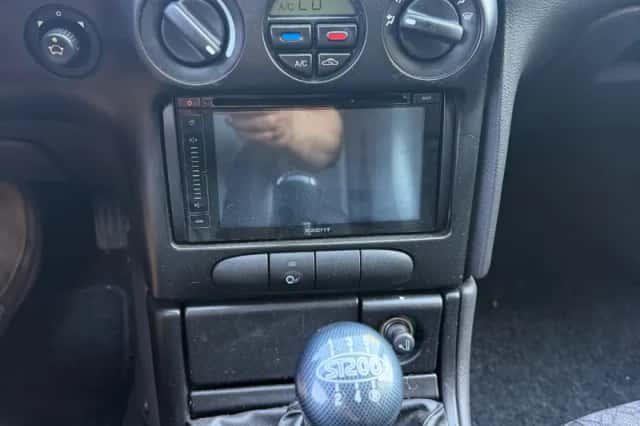 Ford Mondeo (2000) thumbnail 3