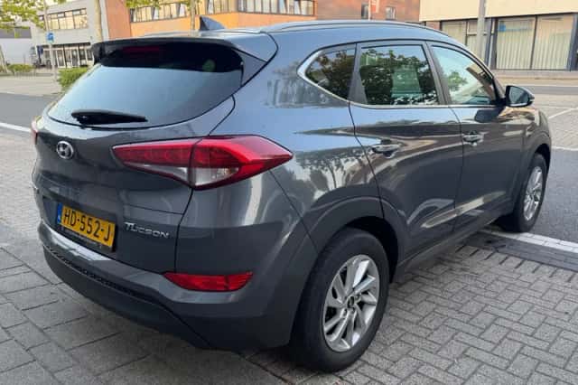 Hyundai Tucson (2016) thumbnail 6