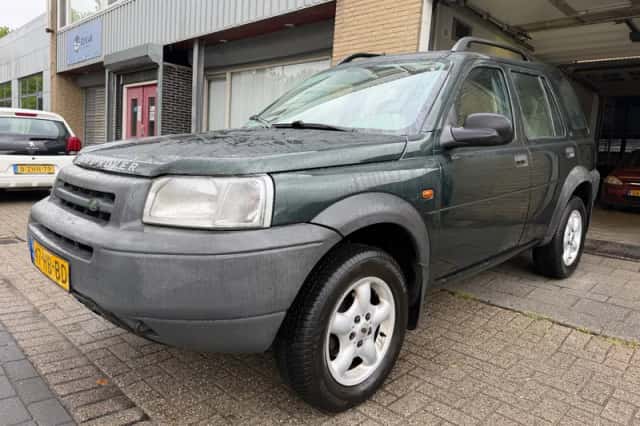 Land Rover Freelander (2001) thumbnail 1