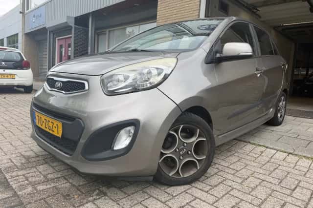 Kia Picanto (2012) thumbnail 1