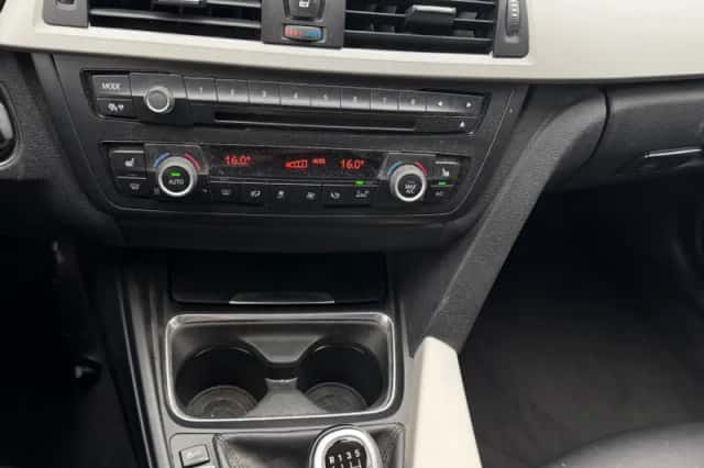 BMW 3-Serie (2013) thumbnail 3
