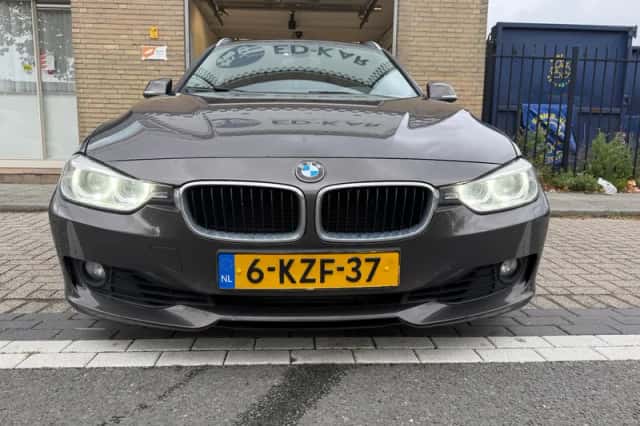 BMW 3-Serie (2013) thumbnail 4