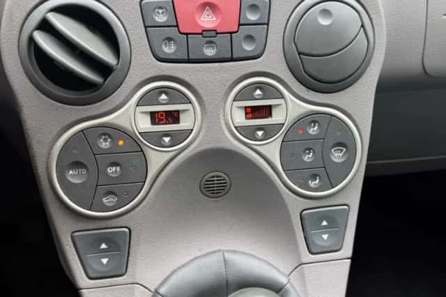 Fiat Panda (2006) thumbnail 3