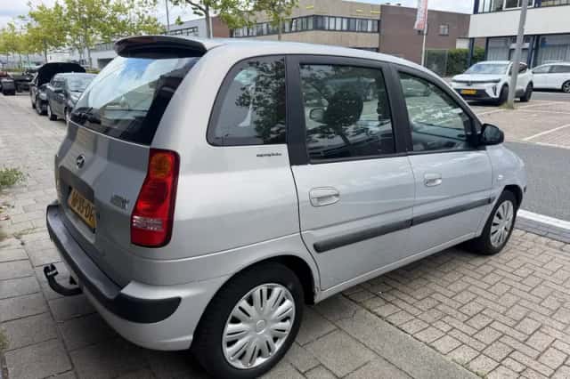Hyundai MATRIX (2002) thumbnail 6