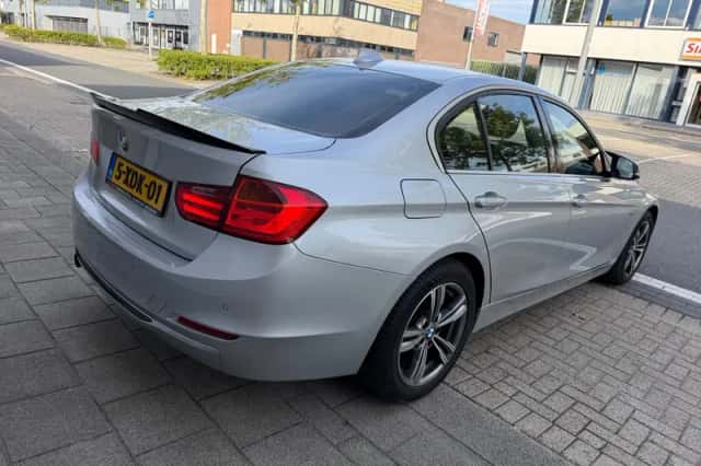 BMW 3-Serie (2014) thumbnail 6