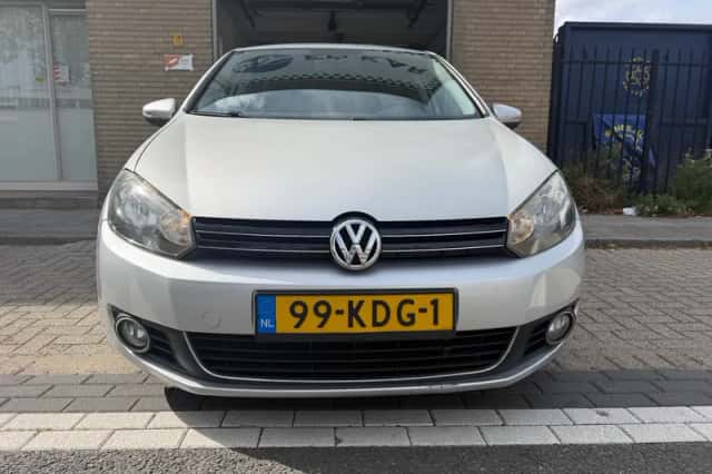 Volkswagen Golf (2008) thumbnail 4