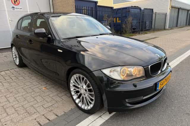 BMW 1-Serie (2011) thumbnail 4